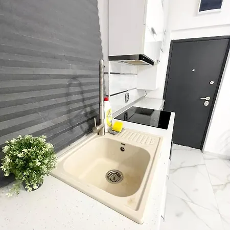 White 2 布加勒斯特 Exterior photo
