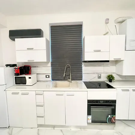 White 2 布加勒斯特 Exterior photo