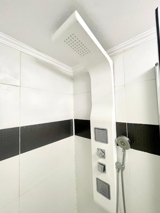 White 2 Apartamento *